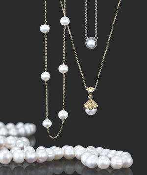 What do I look for when buying pearls?