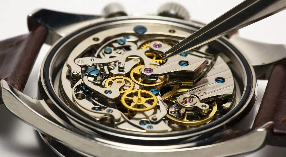 A Comprehensive Guide to Understanding Watch Movements: Timekeeping Ma - Moores Jewellers