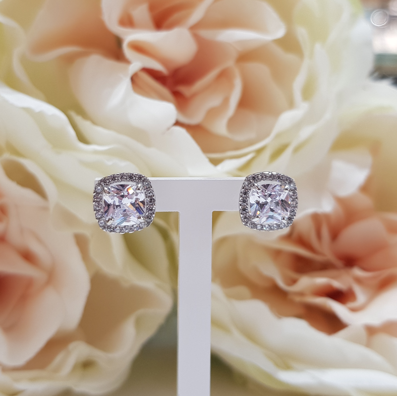 9ct. White Gold Earrings